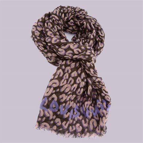 louis vuitton leopard print scarf replica uk|louis vuitton paris scarf.